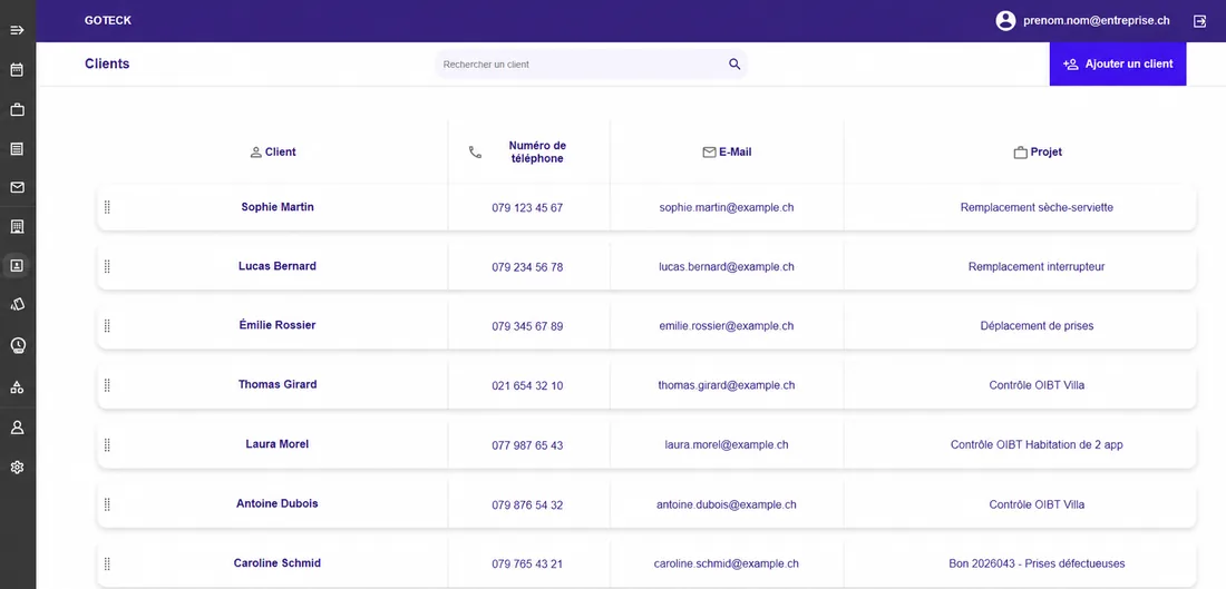 Le module Clients : nom, numéro de téléphone, e-mail et projet associé, avec un champ de recherche.