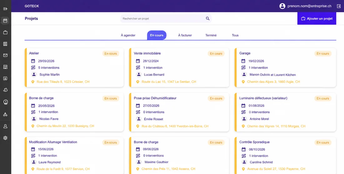 Le module Projets filtré sur « En cours » : une carte par projet avec la date, le nombre d’interventions, un nom et l’adresse des travaux.